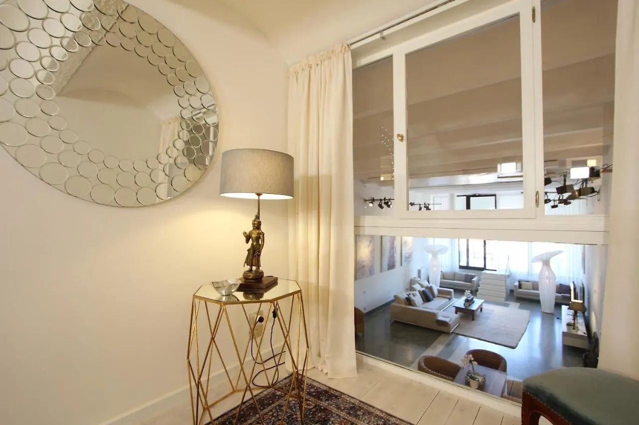 Giudecca Luxury Gallery Venice Apartment